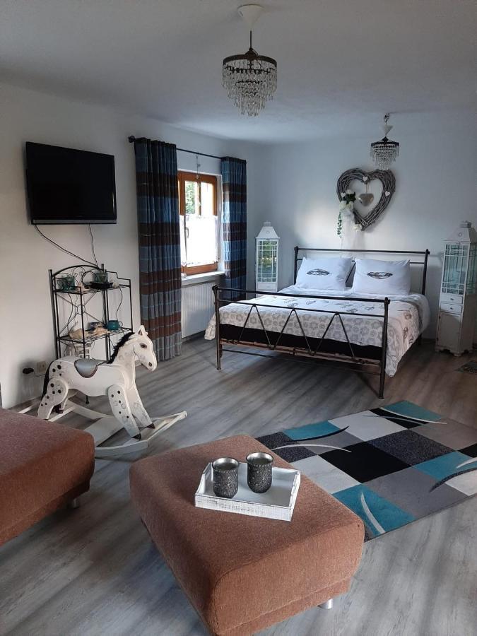 B&B Neuses Am Brand Sonnefeld Εξωτερικό φωτογραφία